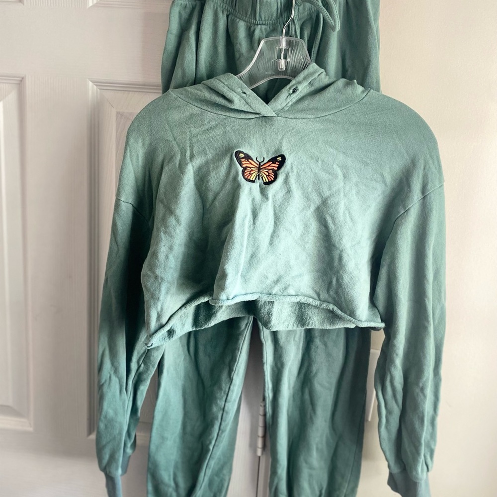 Cropped jogger set. Women's size small